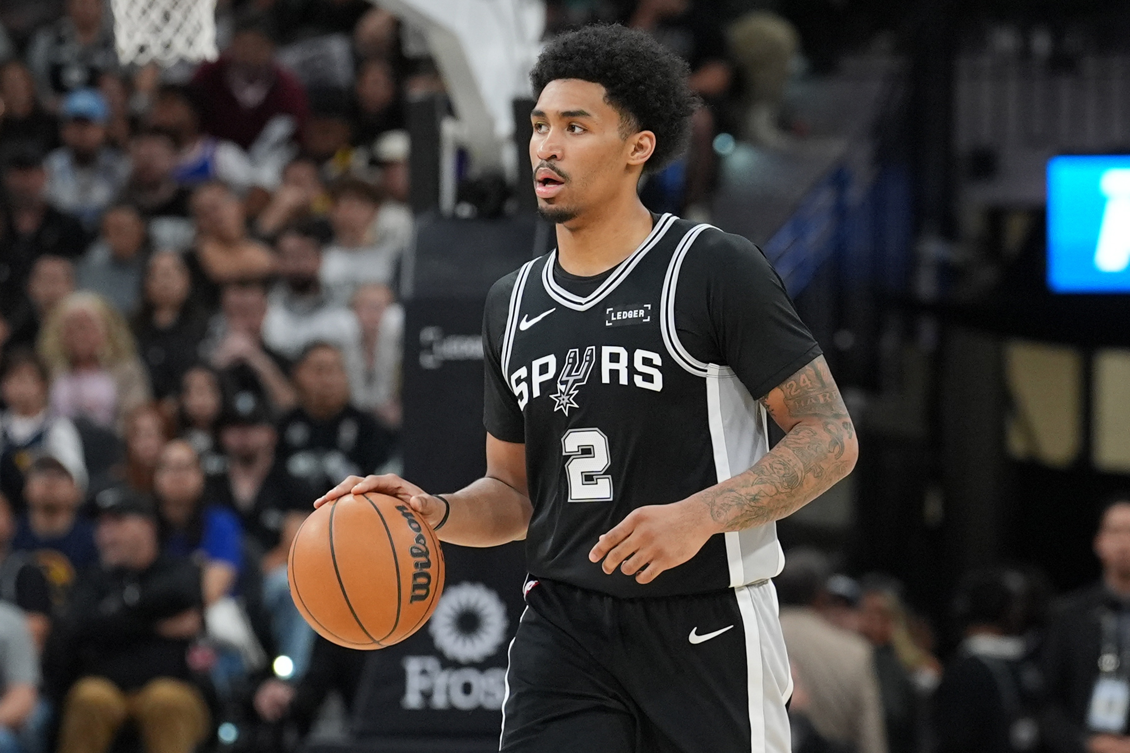 江南体育下载-米奇：哈珀目前的状态为每日观察 他右腿肌肉挫伤&amp;没有长期隐患